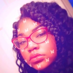 Meet your Posher, Krystal